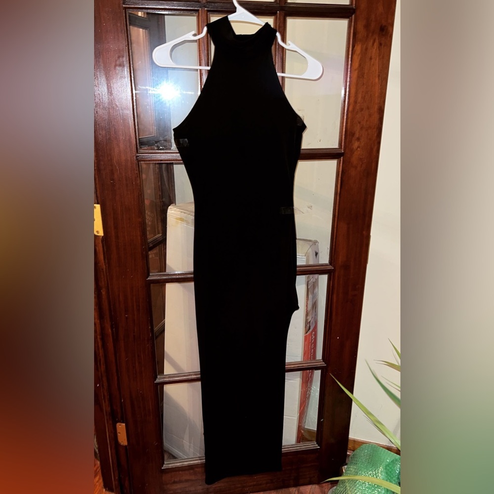 Elegant but sexy & classy black dress
